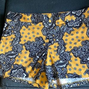 Short size 10 express new w not tag